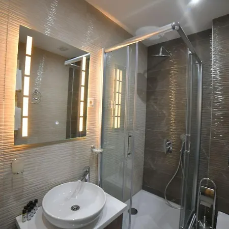 Pekovic Lux S55 Zlatibor